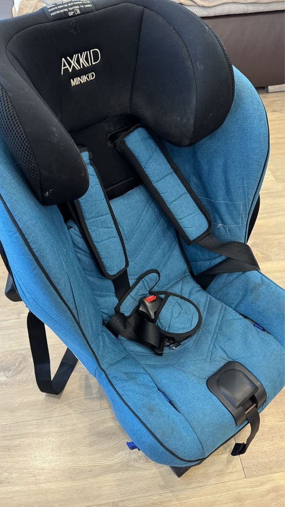 Axkid minikid 2.0 niebieski, isofix, RWF