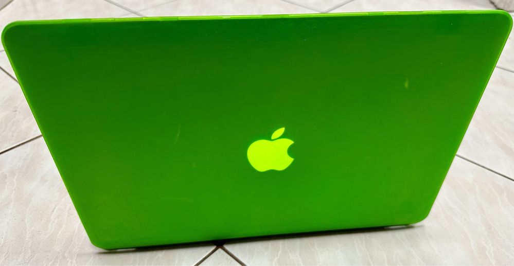 Macbook Air 13 idealny