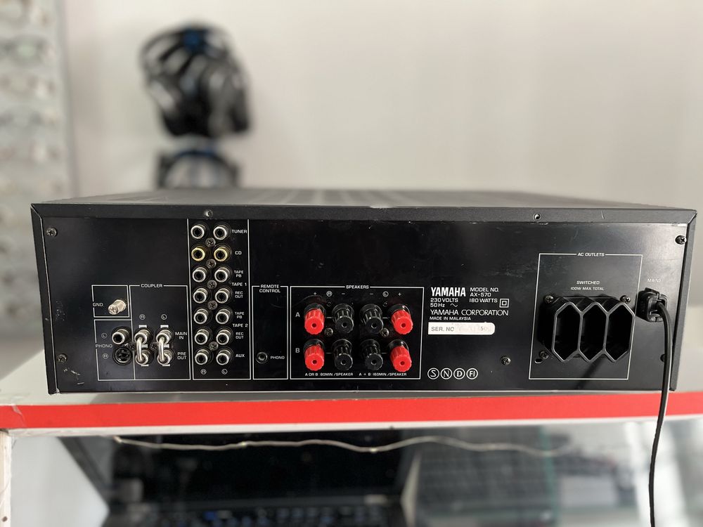 Підсилювач Yamaha AX-570( не працюють декілька кнопок)