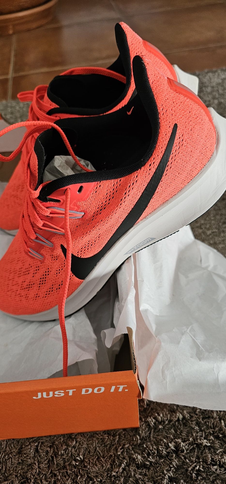 NIKE AIR ZOOM PEGASUS Novas 42