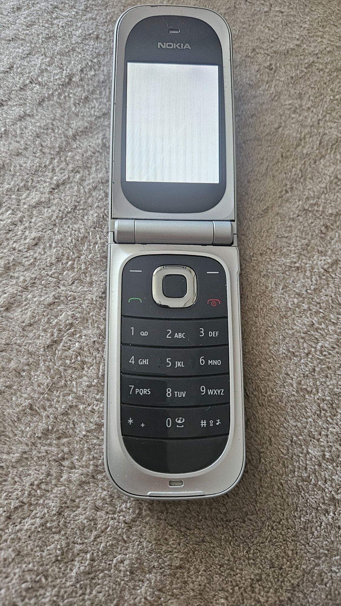 Nokia 7020 bez sim locka