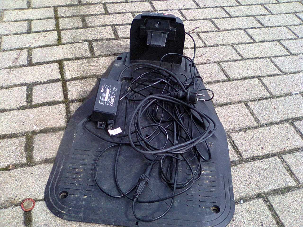 Baza stacja ładowania dokująca do robota koszącego Einhell Freelexo