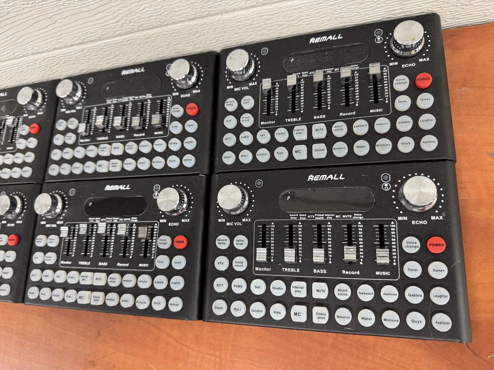 Mały mixer bluetooth Remall v8 okazja akumulator wyprzedaz serii
