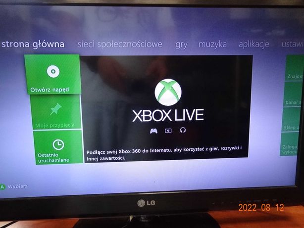 Konsola Xbox 360 E 250gb 2x pad