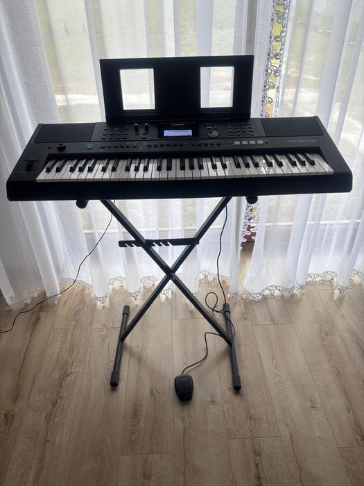 Keyboard Yamaha PSR E473