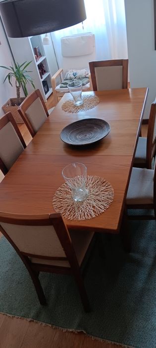 Mesa (extensível até 2,5 mt) jantar e 6 cadeiras