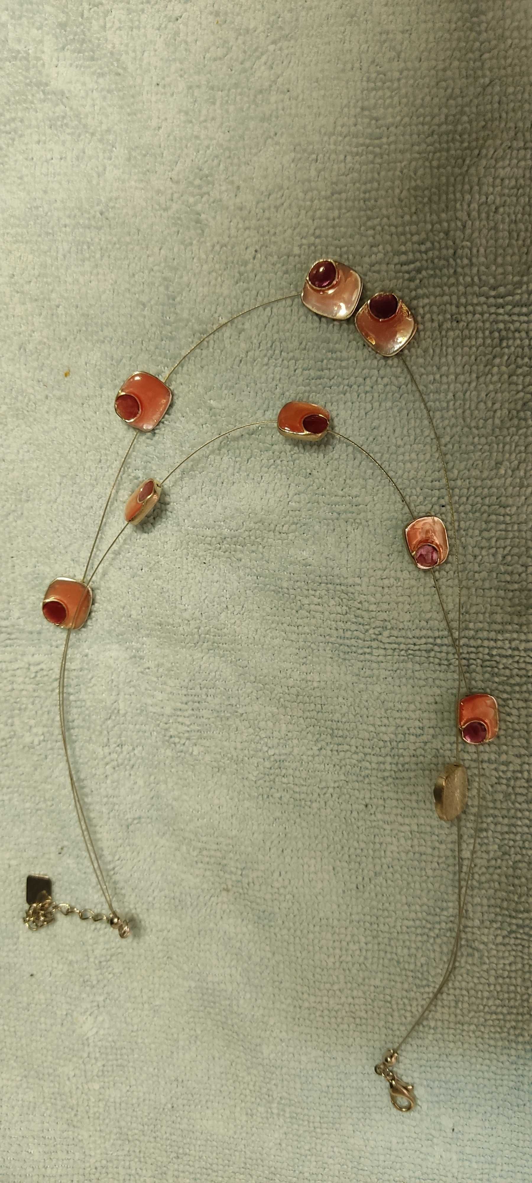 Bijuteria (brincos; anel)