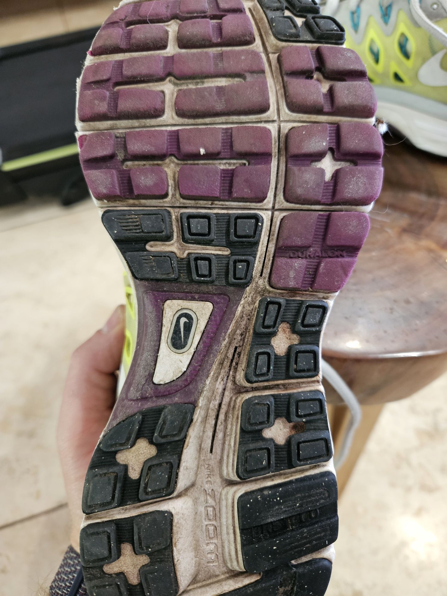 buty Nike  vomero 9 36