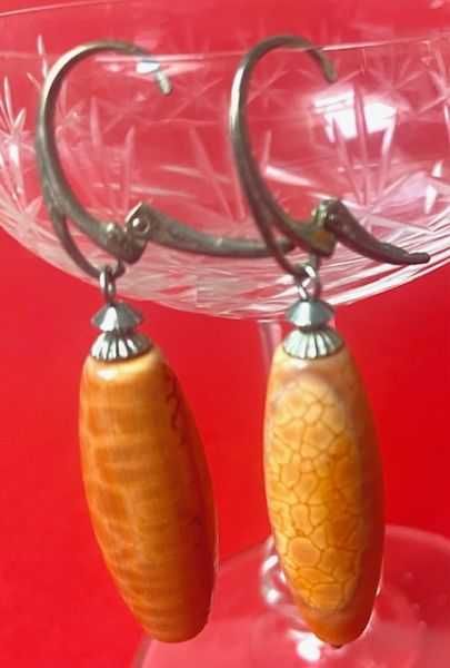 ciekawe kolczyki z karneolem