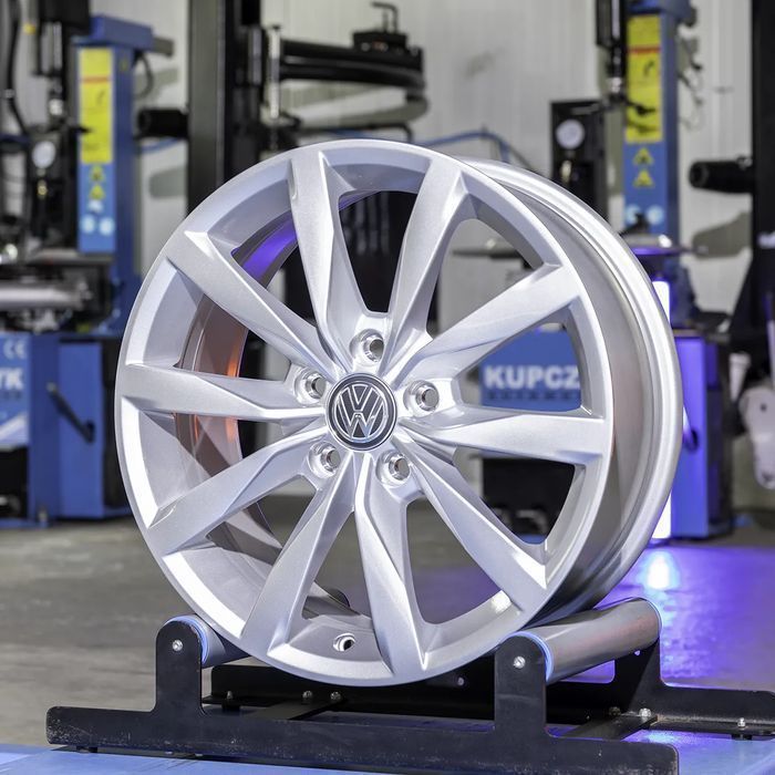 NOWE ORYGINALNE Felgi 17" Volkswagen Golf Touran Tiguan Passat T-Roc