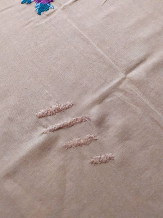 Вишита скатертина