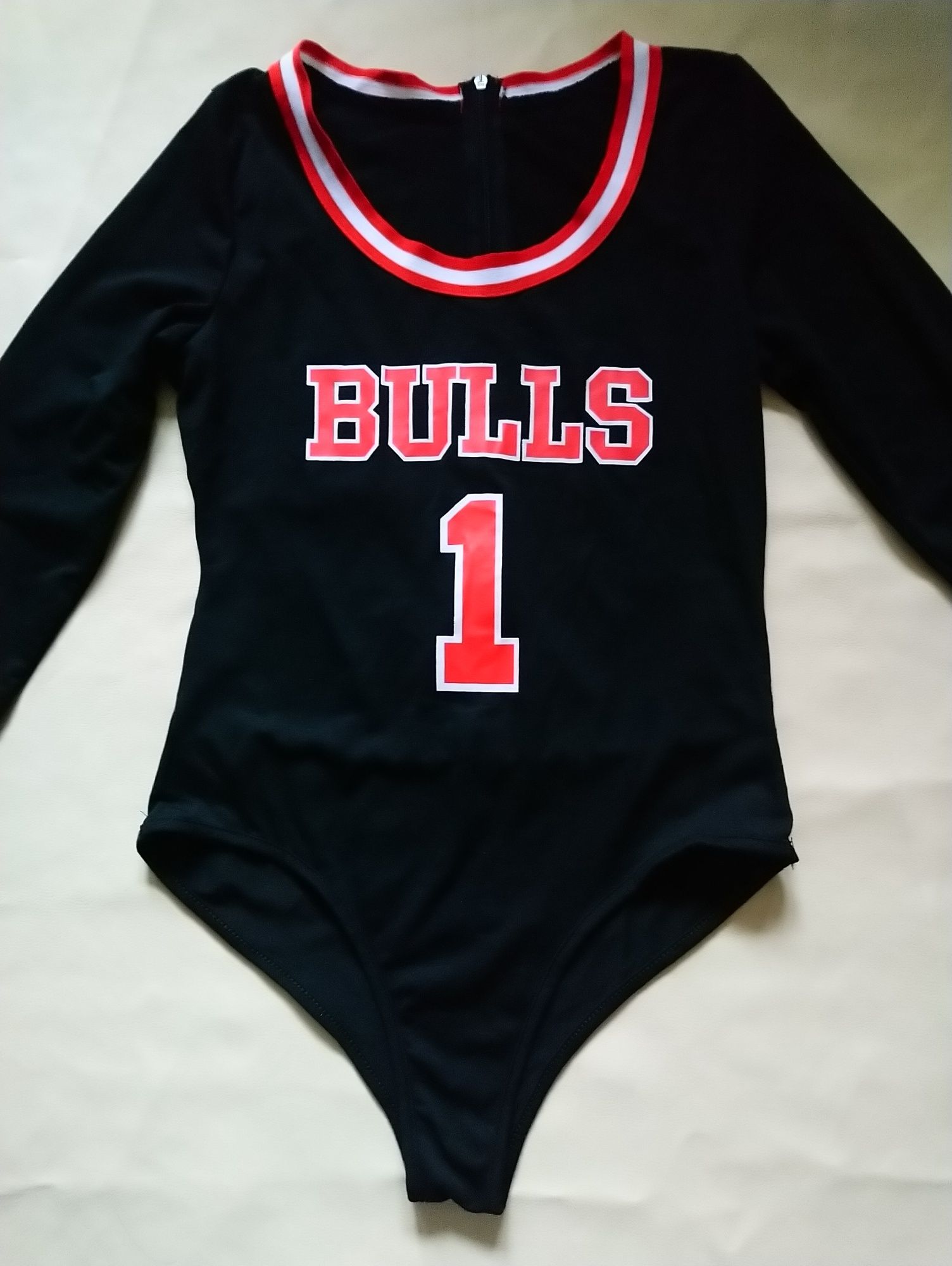 Спортивний купальник Bulls М розмір