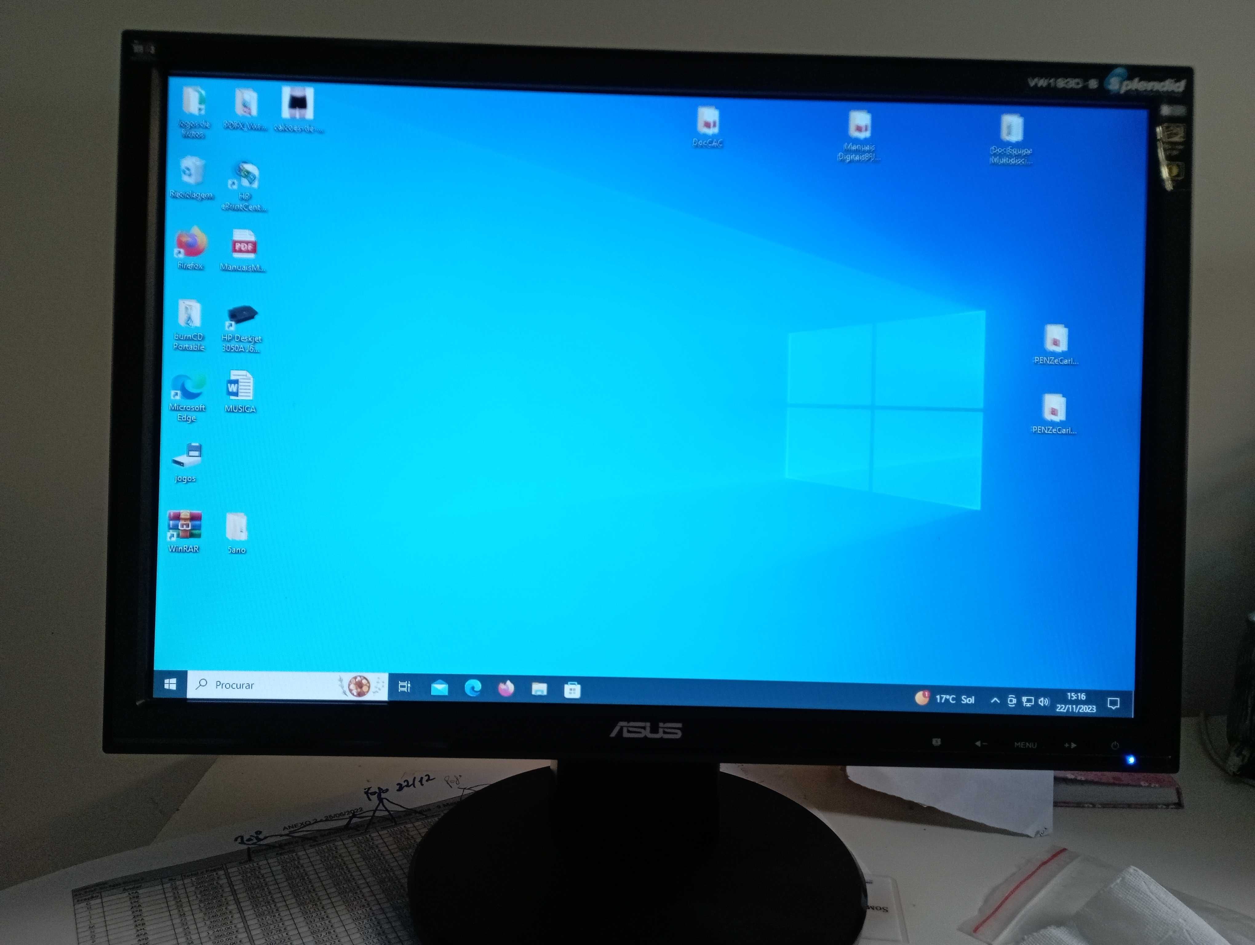 2 monitores para PC: ASUS e LG