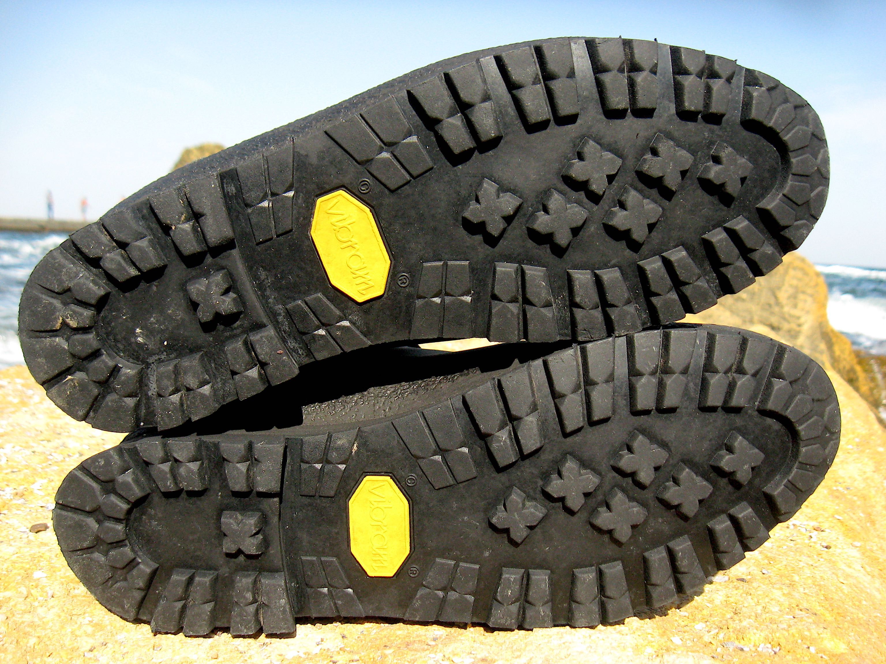 Трекинговые ботинки Lowa Vibram® Германия