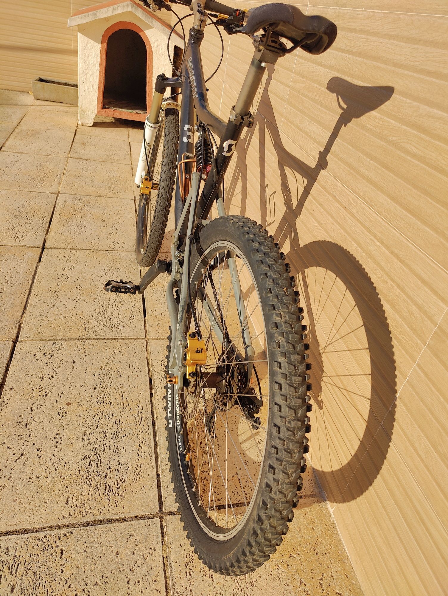 Bicicleta (Suspensão Total)