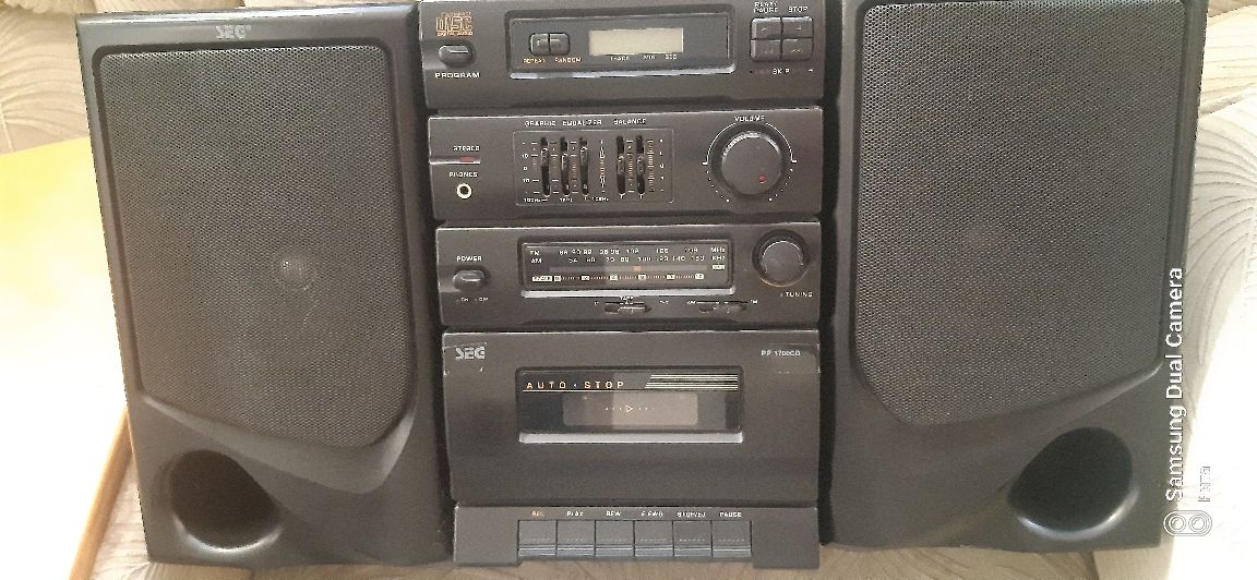 музыкальный центр SEG CD radio касета рабочий (не совсем)