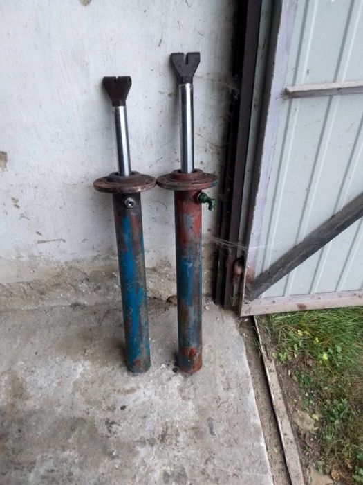 Siłowniki obrotu do cyklopa