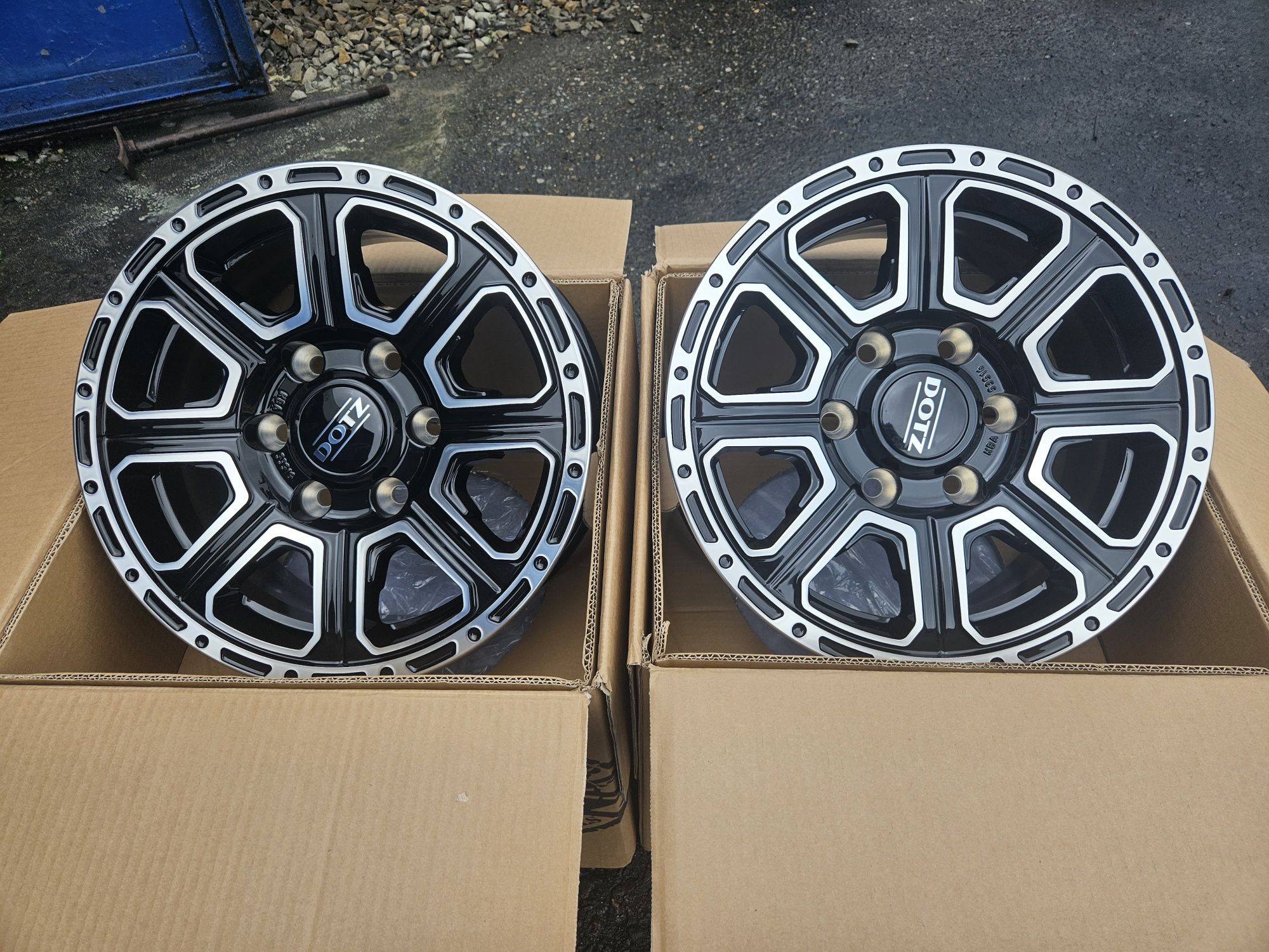 Felgi aluminiowe 6x139.7 et 24 7j 93.1 dotz