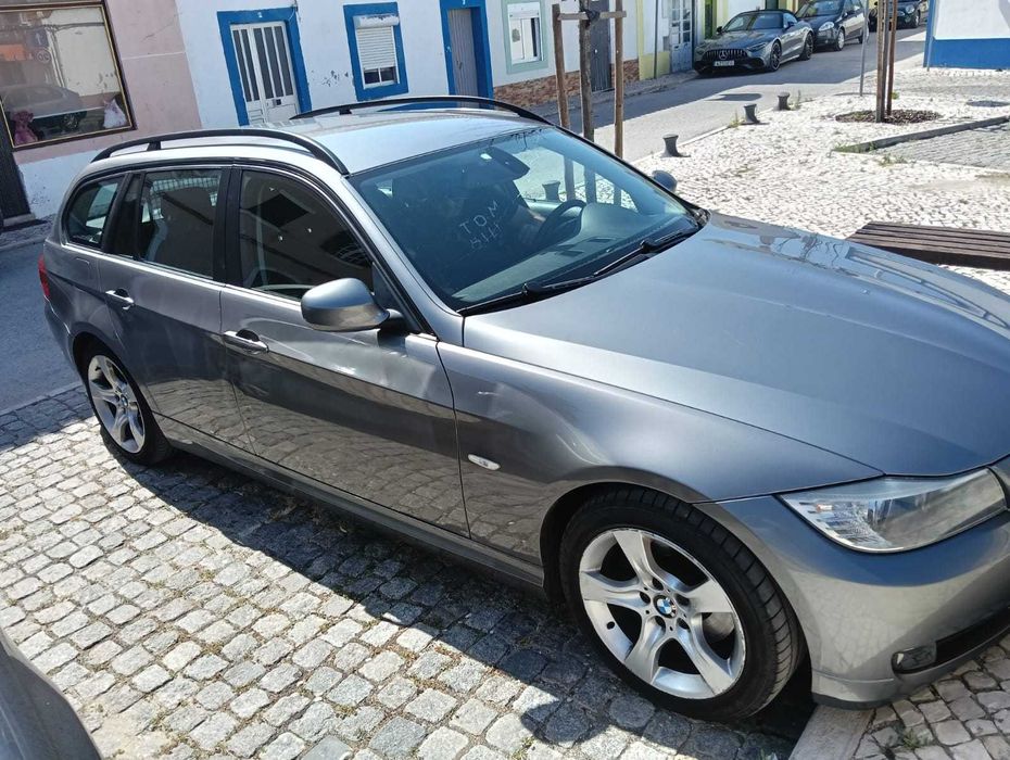 BMW 320d turing 2009