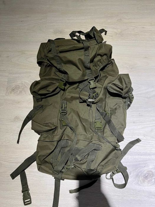 Mochila tipo militar em excelente estado!