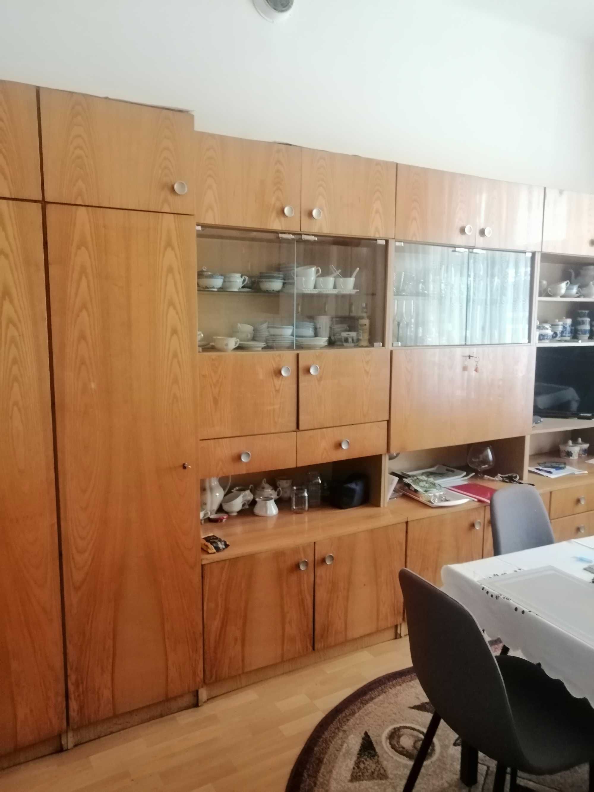 W Częstochowie. Segment oddam , własny odbiór.