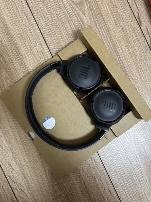 Навушники блютуз JBL модель TUNE520ВТ