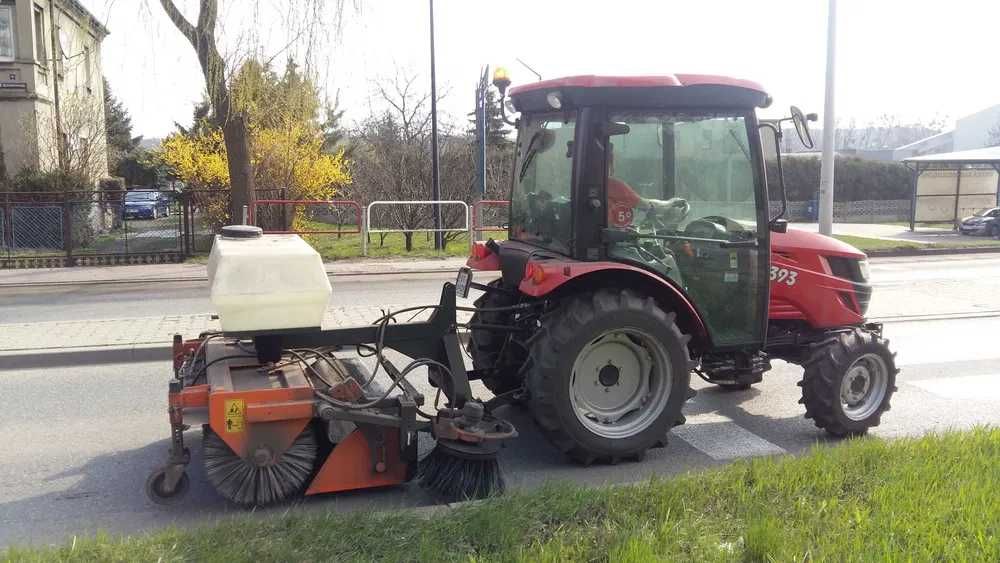 Wynajem Ciągnik+ zamiatarka  Broddway Dostępne od Ręki