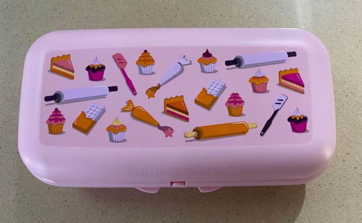 Ostra Grande Pastelaria Tupperware