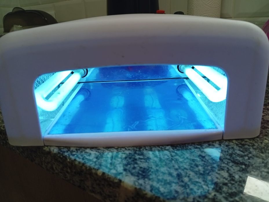 Vendo forno unhas de gel