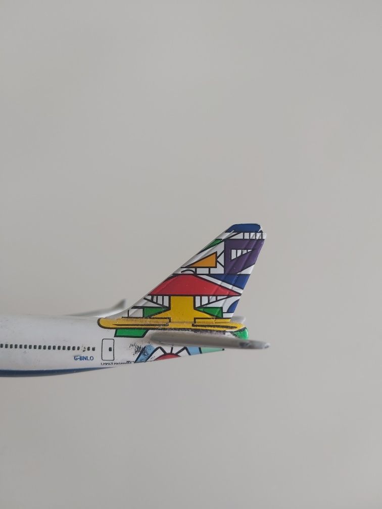 Aviao British airways  747 Emmly Massanabo 1:400