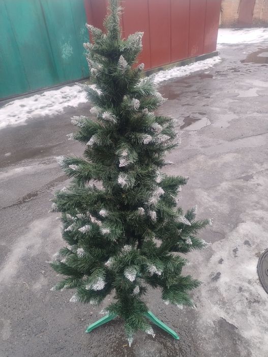 Новорічна ялинка з білим напиленням 180см."Канада"розкладна