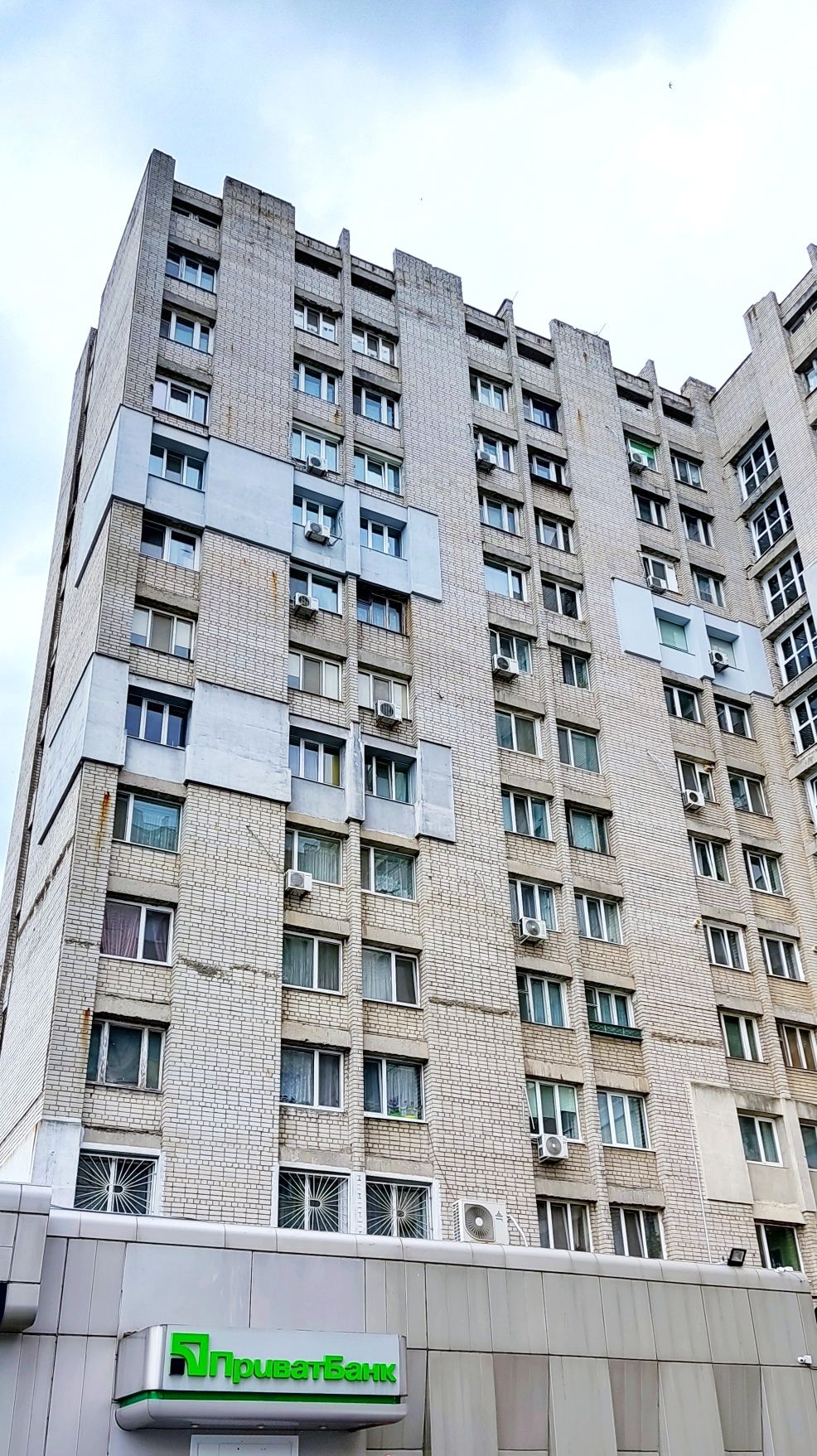 Продаж 2-х кімнатна квартира Набережна Перемоги
