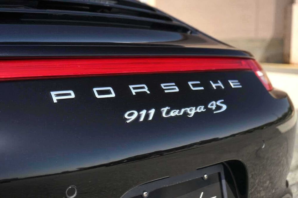 Porsche 911 Targa 4S      2016