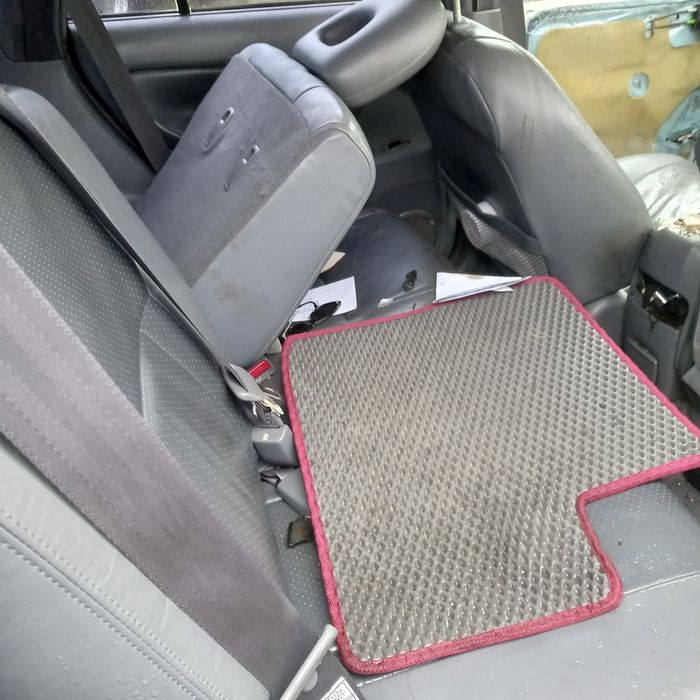 Toyota rav4 II 2003 w całości lub na części