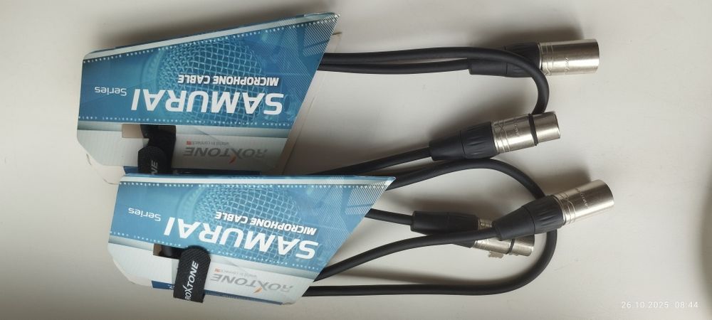 Мікрофонний кабель Roxtone (пара)