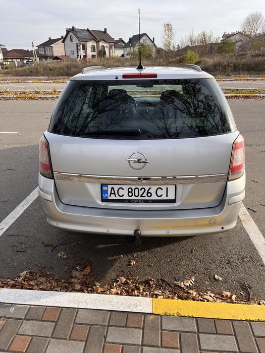 Opel Astra 1.6  2009
