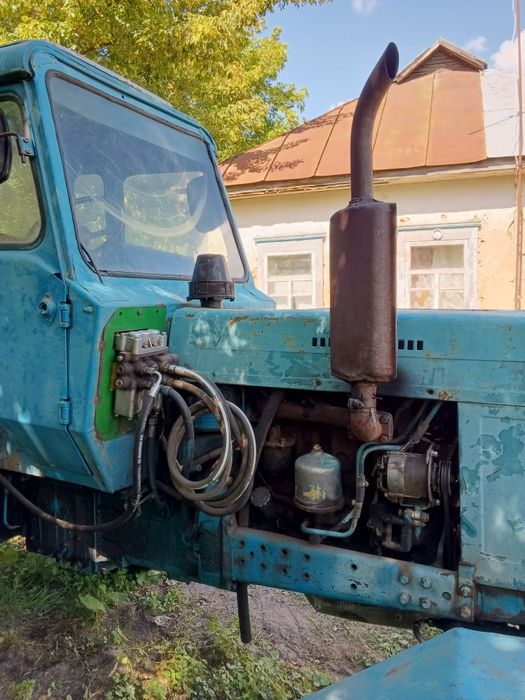 Трактор МТЗ -80 в робочому стані