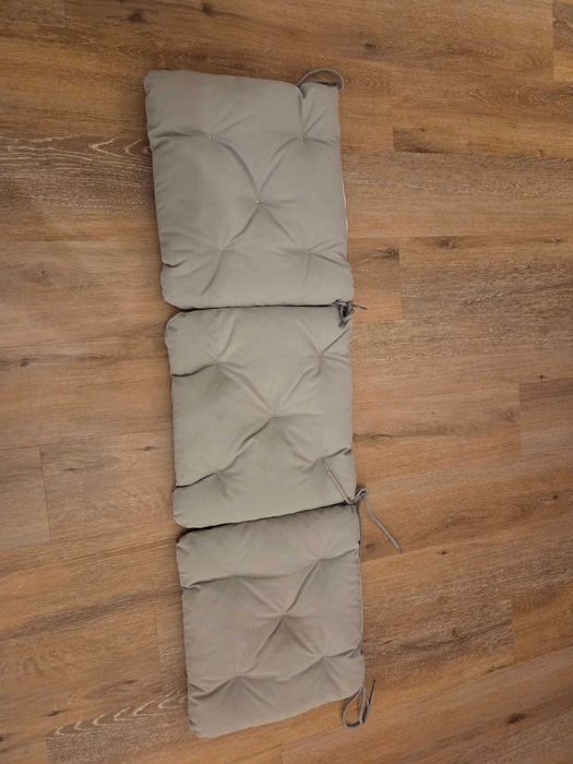 Ławka z półkami na buty IKEA TJUSIG biała + gratis poduszki