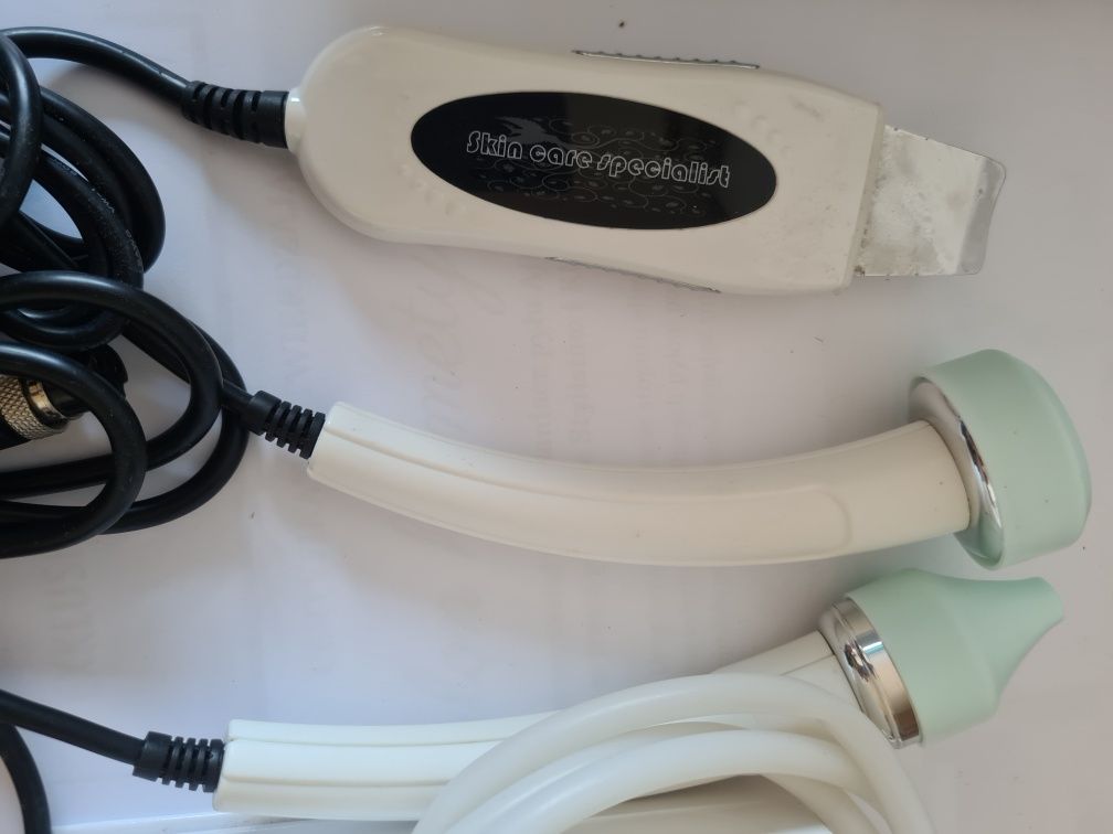 Kombajn 3 w 1, mikrodermabrazja, sonoforeza, peeling kawitacyjny