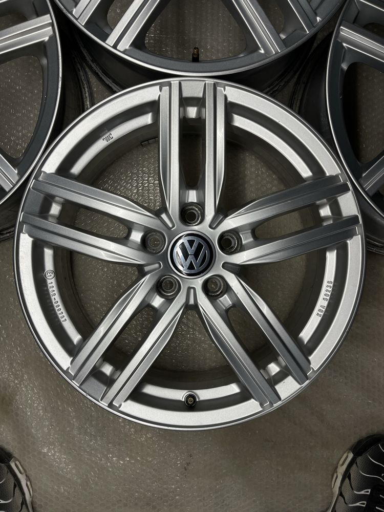 Диски R17 5x112 Et40 7J. Volkswagen Passat B8 B7 B6 Tiguan Jetta Golf
