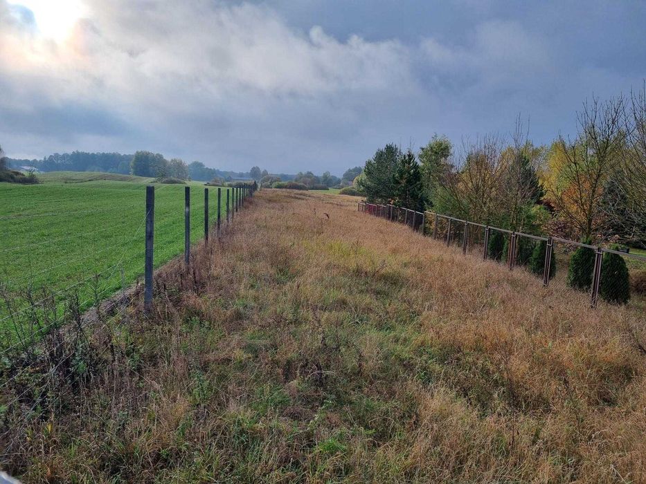 Działka  w m. Krasnopol woj. Podlaskie własny wjazd z drogi 653 .