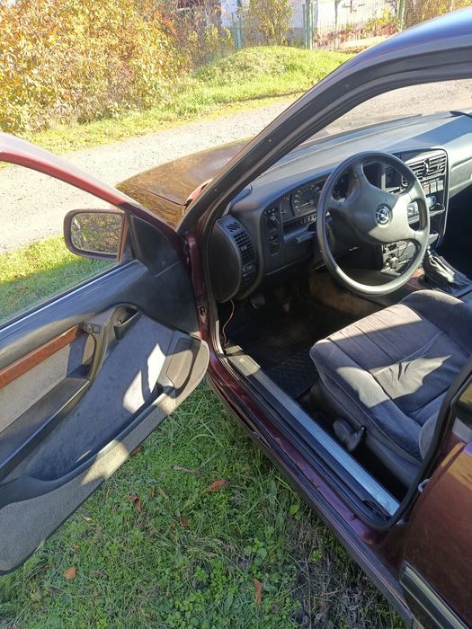 Продам Опель Омега А. Кого цікавить телефонуйте .