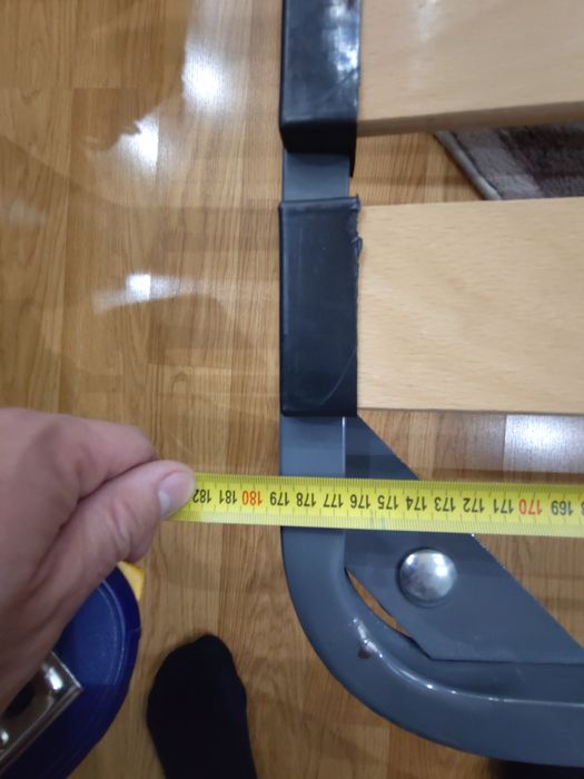 Каркас з ламелями розмір 200см*180см в хорошому станім