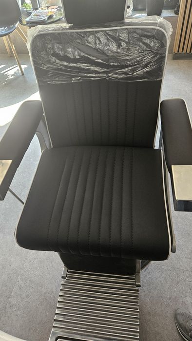 Fotel barberski fryzjerski