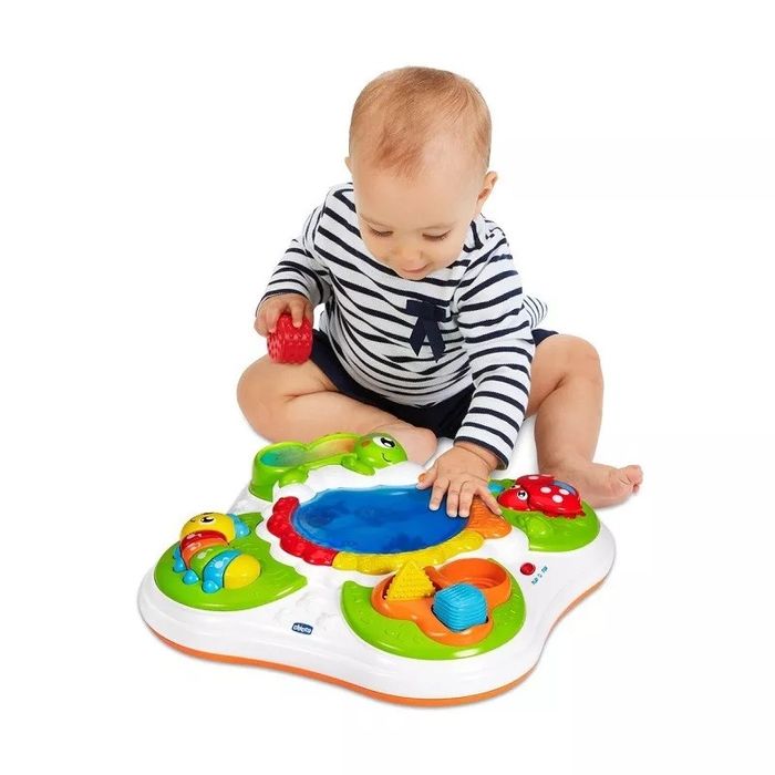 Mesa de actividades Chicco