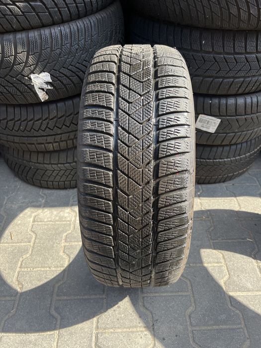 #Opona pirelli 245/45/18 pojedynka