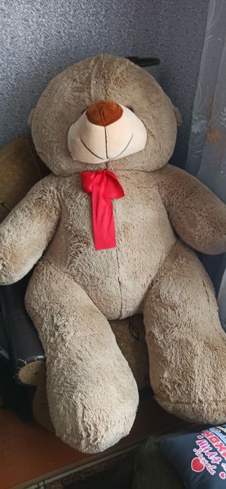 Плюшевий ведмідь, великий