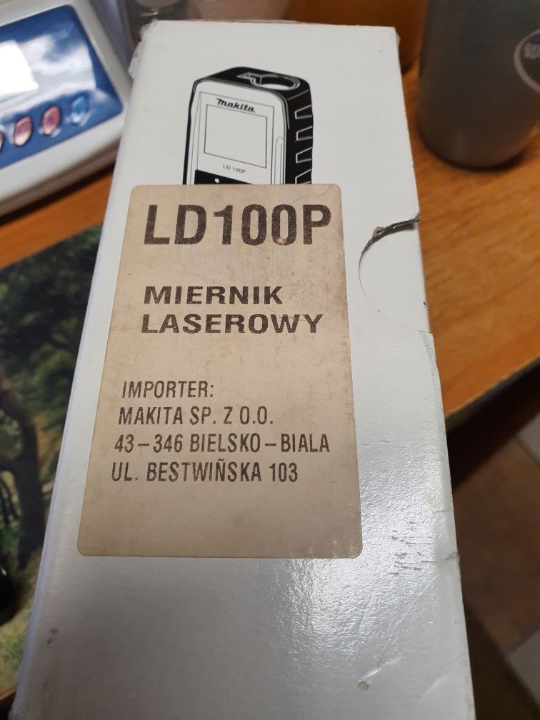 Miernik laserowy makita LD100p