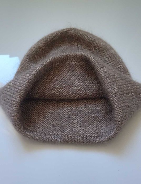 Czapka wełniana 100% wełna klasyczna elegancja