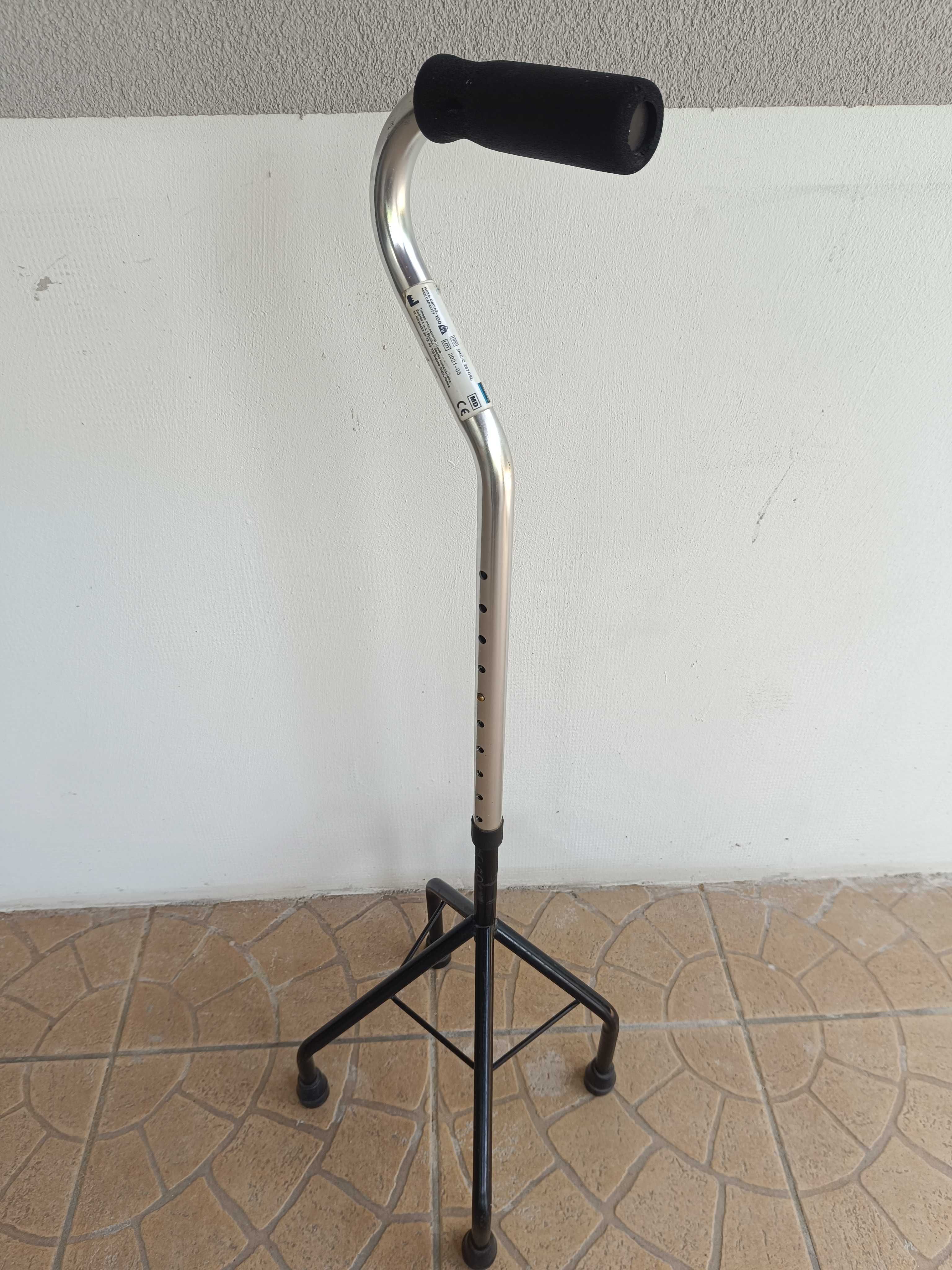 Laska ortopedyczna czwórnóg